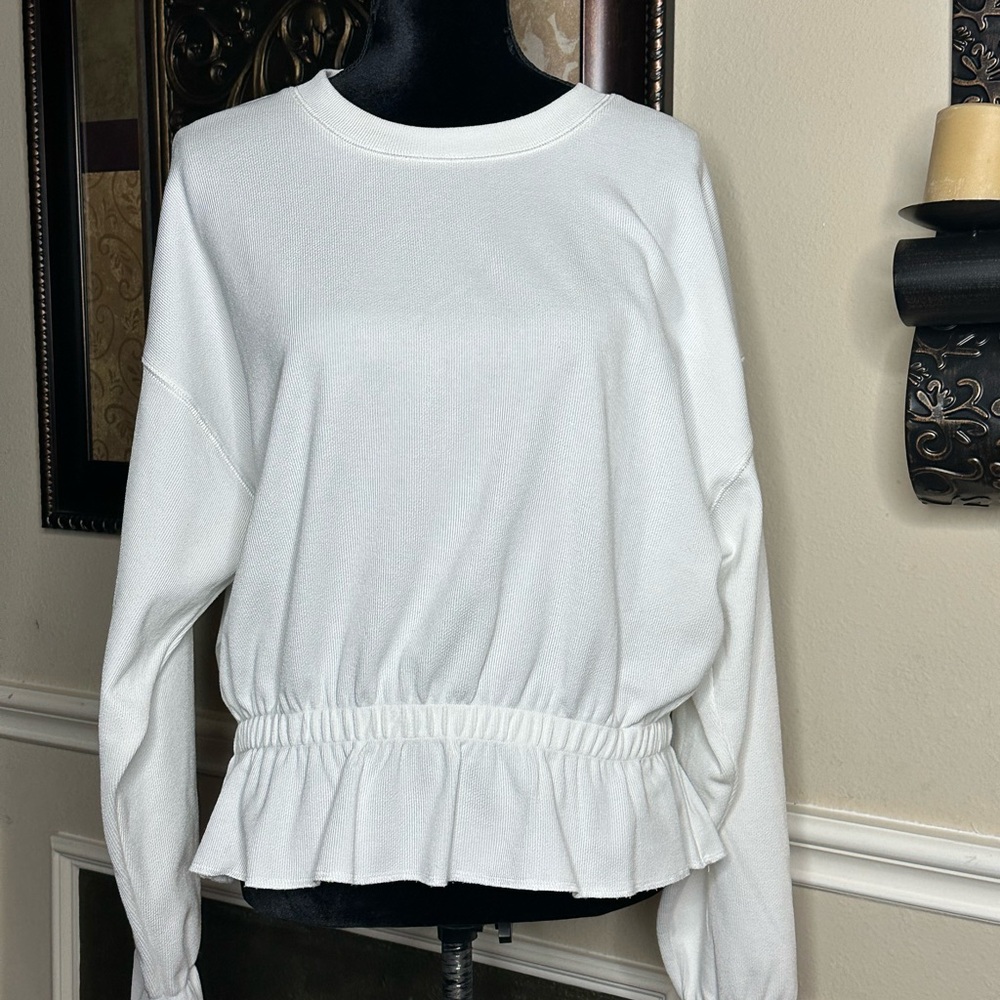 Wishlist l White Ribbed Long Sleeve Top l S/M l Ruffle Waist & Sleeves